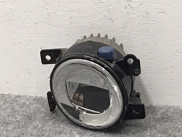 スカイライン V37/YV37/HV37/HNV37/ZV37 純正 右 フォグランプ/フォグライト LED HELLA 26150 4GA0B/A047358 26150-4GA0B(126945)