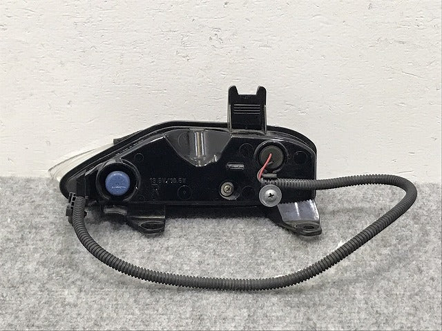 スカイライン V37/YV37/HV37/HNV37/ZV37 純正 右フロント ウィンカー LED ターンシグナルランプ STANLEY W1176 26130-4GA0A 日産(126949)