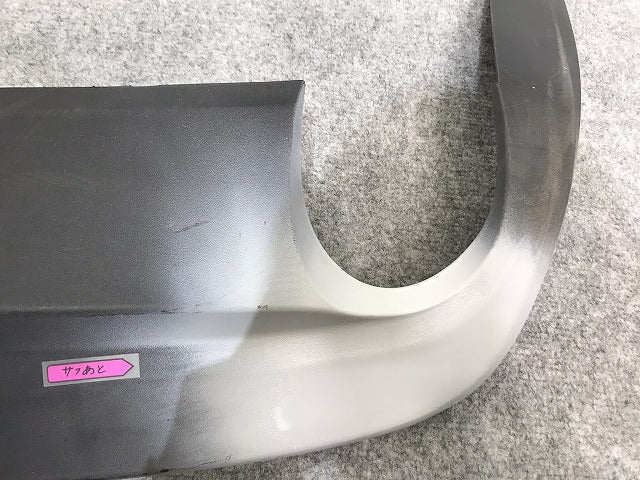 V40 MB/2013-2019 純正 リア バンパー スポイラー/ガーニッシュ/ディフューザー/アンダー/下部 31283761 素地 ボルボ(126955)