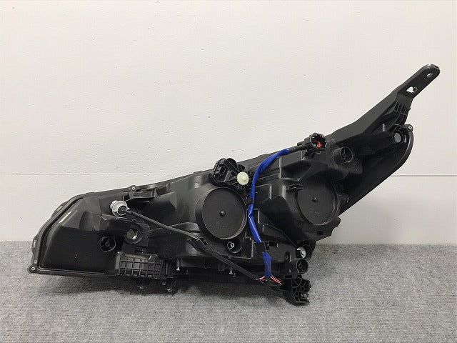 リーフ/LEAF ZE1 純正 右 ヘッドライト/ランプ LED レベライザー 刻印P ICHIKOH 1954/26010 5SK5A 日産(126965)