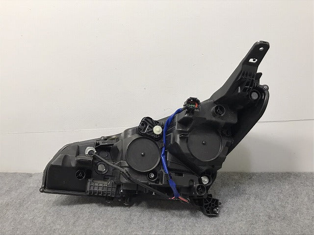 リーフ/LEAF ZE1 純正 右 ヘッドライト/ランプ LED レベライザー 刻印P ICHIKOH 1954/26010 5SK5A 日産(126965)