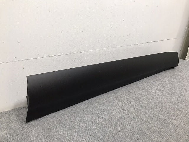 新車取り外し!クラウン/クロスオーバー TZSH35/AZSH35 純正 右フロントドア サイドパネル アンダーパネル 75073-30020 素地 トヨタ(126996)