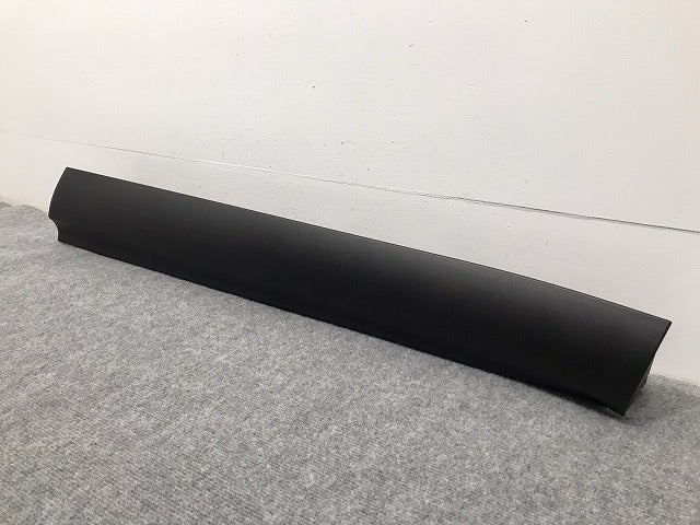 新車取り外し!クラウン/クロスオーバー TZSH35/AZSH35 純正 右フロントドア サイドパネル アンダーパネル 75073-30020 素地 トヨタ(126996)