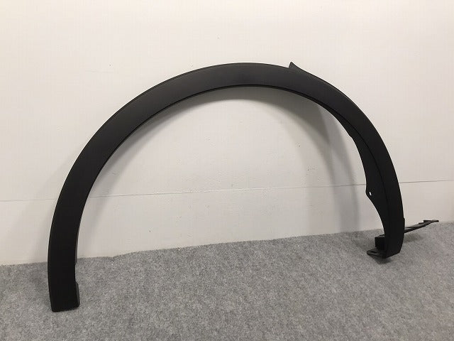新車取り外し!クラウン/クロスオーバー TZSH35/AZSH35 純正 右リア フェンダーアーチモール/オーバーフェンダー 75605-30210 素地 トヨタ(127002)
