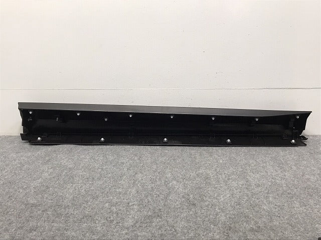 新車取り外し!クラウン/クロスオーバー TZSH35/AZSH35 純正 左フロントドア サイドパネル アンダーパネル 75074-30020 素地 トヨタ(127004)