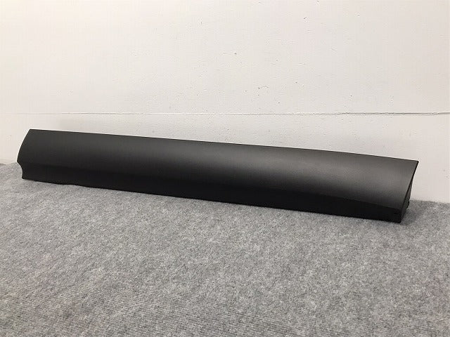 新車取り外し!クラウン/クロスオーバー TZSH35/AZSH35 純正 右フロントドア サイドパネル アンダーパネル 75073-30020 素地 トヨタ(127005)