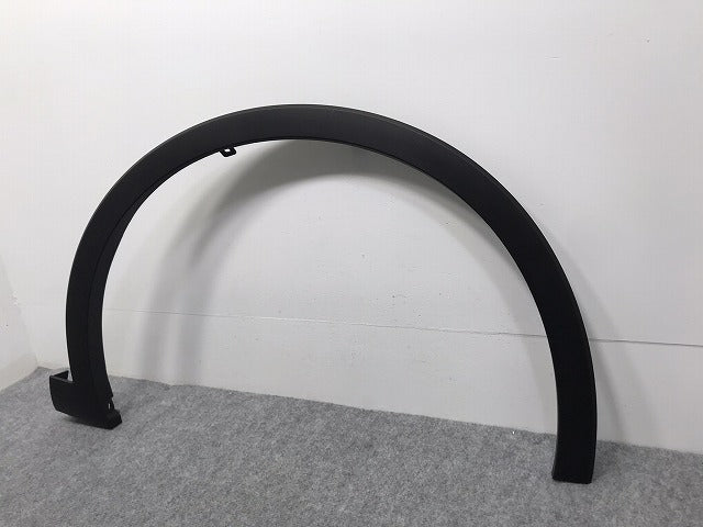 新車取り外し!クラウン/クロスオーバー TZSH35/AZSH35 純正 右フロント フェンダーアーチモール/オーバーフェンダー 75601-30130 素地 トヨタ(127028)