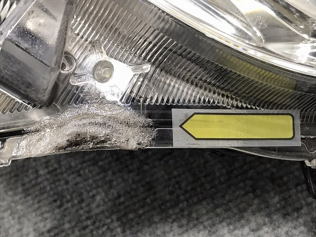ムーヴ/キャンバス/キャンパス LA800S/LA810S 純正 右 ヘッドライト/ランプ LED レベライザー 刻印8L KOITO 100-69038 ダイハツ(127110)