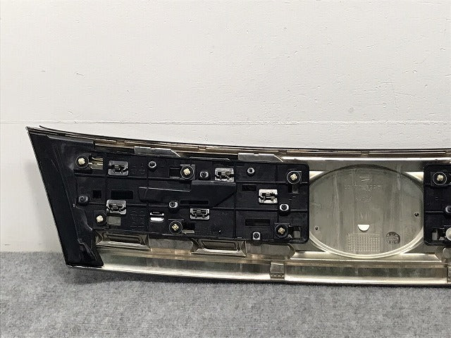 ムーヴ LA150S/LA160S 純正 前期 フロント グリル/ラジエーターグリル 53105-B2251 メッキ ダイハツ(127244)