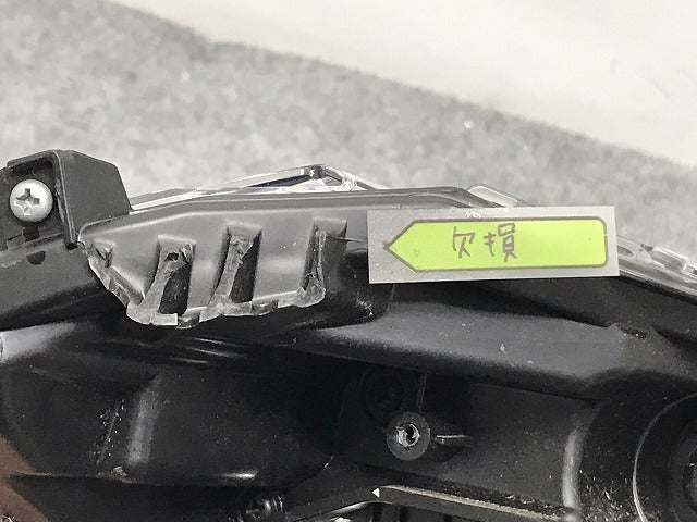 カローラクロス/ハイブリッド/HV ZSG10/ZVG11/ZVG15 純正 左 ヘッドライト/ランプ LEDレベライザー 刻印Z HASCO16-177 トヨタ(127258)