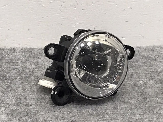 タント カスタム/シフォン カスタム LA650S/LA660S/LA650F/LA660F 純正 右 フォグランプ/フォグライト LED 81210-B5030 ダイハツ(127270)