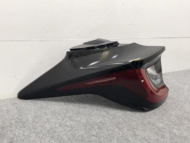 ヤリス KSP210 MXPA10/MXPA15 MXPH10/MXPH15 純正 左 テールランプ/ライト/レンズ LED 刻印2L KOITO K0-9 81561-K0010 トヨタ(127304)