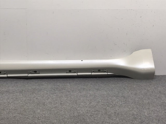新車外し!ランドクルーザー/ランクル/プラド 150/TRJ150W/GDJ150W/151W/GRJ150W/151W 純正 右サイドステップ/サイドスカート 75805-60050(127305)
