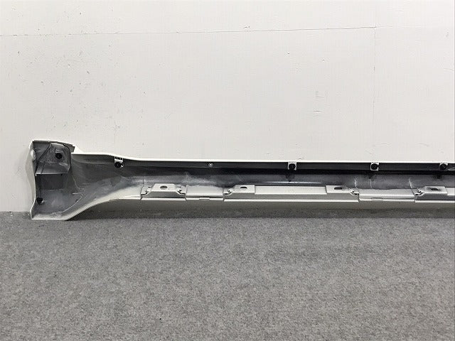新車外し!ランドクルーザー/ランクル/プラド 150/TRJ150W/GDJ150W/151W/GRJ150W/151W 純正 右サイドステップ/サイドスカート 75805-60050(127305)