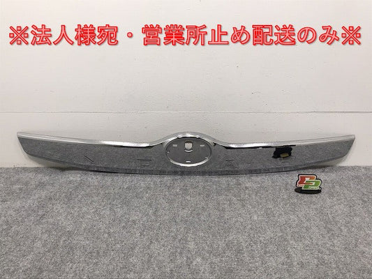 ノア NOAH/80系/ZRR80G/85G/80W/85W/ZWR80G 純正 前期 リアガーニッシュ/フィニッシャー 76811-28280/76801-28480 メッキ トヨタ(127312)