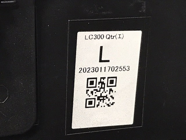 新車取り外し!ランドクルーザー/ランクル FJA300W/VJA300W 純正 左リア クォーター/オーバーフェンダー/フェンダーアーチモール 75606-60120/1/2 202(127339)