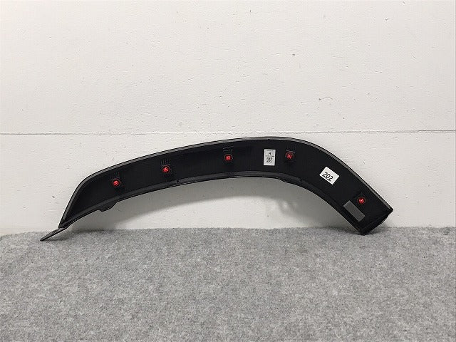 新車外し!ランドクルーザー/ランクル FJA300W/VJA300W 純正 右リア フェンダーアーチモール/オーバーフェンダー 75077-60060/1/2 ブラック 202 トヨタ(127340)