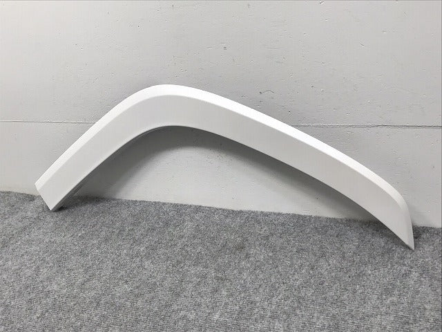新車取り外し!ランドクルーザー/ランクル FJA300W/VJA300W 純正 左リア クォーター/オーバーフェンダー/フェンダーアーチモール 75606-60120 090 トヨタ(127342)