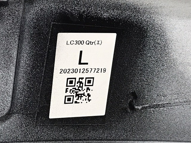 新車取り外し!ランドクルーザー/ランクル FJA300W/VJA300W 純正 左リア クォーター/オーバーフェンダー/フェンダーアーチモール 75606-60120 090 トヨタ(127342)
