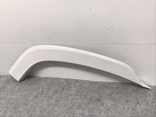 新車取り外し!ランドクルーザー/ランクル FJA300W/VJA300W 純正 右リア フェンダーアーチモール/オーバーフェンダー 75077-60060 090 トヨタ(127343)