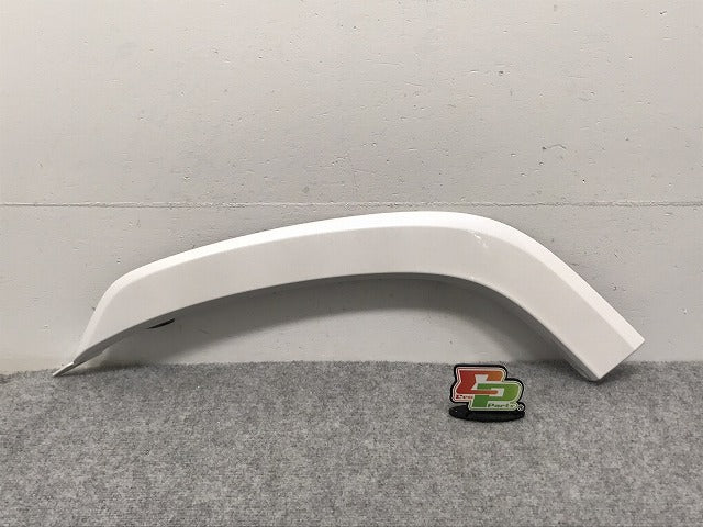新車取り外し!ランドクルーザー/ランクル FJA300W/VJA300W 純正 左 リア フェンダーアーチモール/オーバーフェンダー 75078-60060 090 トヨタ(127355)