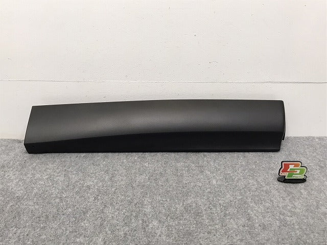 新車取り外し!クラウン/クロスオーバー TZSH35/AZSH35 純正 右リアドア サイドパネル アンダーパネル 75077-30030 素地 トヨタ(127357)