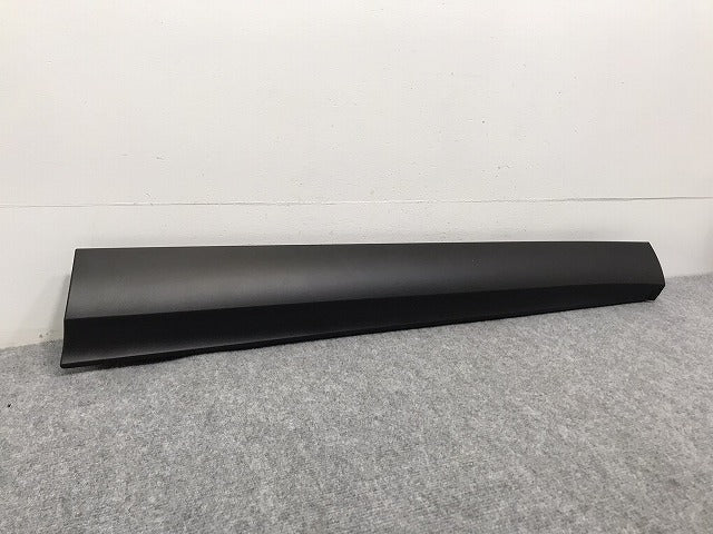 新車取り外し!クラウン/クロスオーバー TZSH35/AZSH35 純正 左フロントドア サイドパネル アンダーパネル 75073-30020 素地 トヨタ(127358)