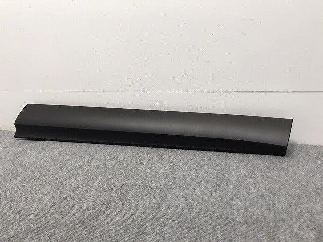 新車取り外し!クラウン/クロスオーバー TZSH35/AZSH35 純正 左フロントドア サイドパネル アンダーパネル 75073-30020 素地 トヨタ(127358)