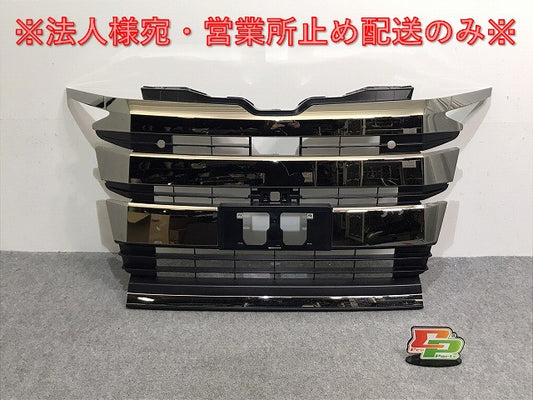 新車外し!ノア/SG/SZ 90系/ZWR90W/ZWR95W/MZRA90W/MZRA95W 純正 フロントグリル カメラ穴付 53101-V1020/53112-V1020 メッキ(127377)