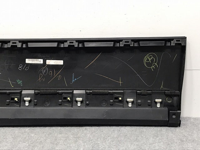 ヴォクシー/ノア/Si/ZS 80系/ZRR80W/ZRR85W 純正 右フロントドア サイドパネル/マッドガード 76903-28160/76913-28130 ブラック 202(127484)