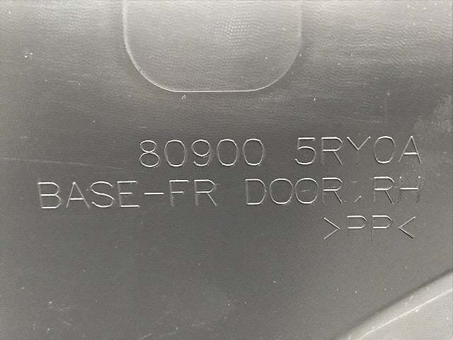 新品!キックス/KICKS P15 純正 右フロント ドア内張り/トリム 80900 5RY0A 80900-5RY1A 日産(127509)