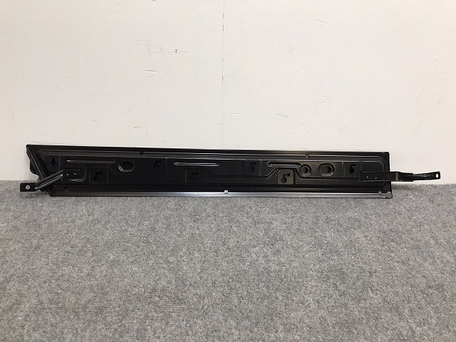 新品!セレナ/ハイウェイスター C26/FPC26/NC26/FNPC26/HC26/HFC26/FNC26 純正 左 スライドドア レールカバー 77789-1VA0B 未塗装 日産(127646)
