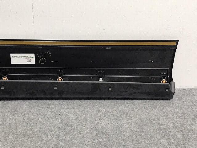 新品!アルファード 20系/ANH20W/ANH25W/GGH20W/GGH25W 純正 右フロント ドア サイドパネル マッドガード 76961-X0600 未塗装 トヨタ(127698)