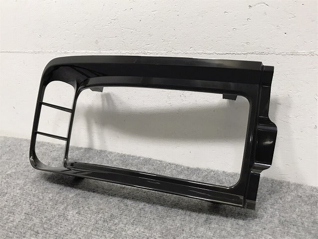 新品!スーパーグレート 初代/1996-2007 純正 右 フロント ヘッドライトベゼル/トリム/ガーニッシュ MK486777 未塗装 三菱ふそう(127726)