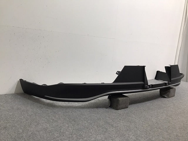 新車取り外し!クラウン クロスオーバー TZSH35/AZSH35 純正 リア スポイラー/アンダースポイラー/ディフューザー 52169-30320/30 素地 トヨタ(127789)
