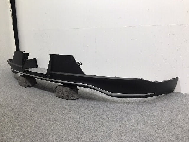 新車取り外し!クラウン/クロスオーバー TZSH35/AZSH35 純正 リア スポイラー/アンダースポイラー/ディフューザー 52169-30320/30 素地 トヨタ(127790)