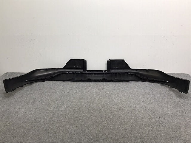 新車取り外し!クラウン/クロスオーバー TZSH35/AZSH35 純正 リア スポイラー/アンダースポイラー/ディフューザー 52169-30320/30 素地 トヨタ(127790)