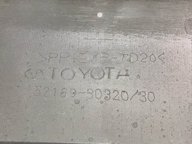 新車取り外し!クラウン/クロスオーバー TZSH35/AZSH35 純正 リア スポイラー/アンダースポイラー/ディフューザー 52169-30320/30 素地 トヨタ(127790)