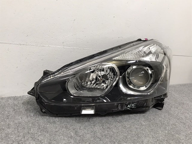 シエンタ 170系/NHP170G/NSP170G/NSP172G/NCP175G 純正 前期 左 ヘッドライト/ランプ ハロゲン レベライザー 刻印1 KOITO 52-282(127801)