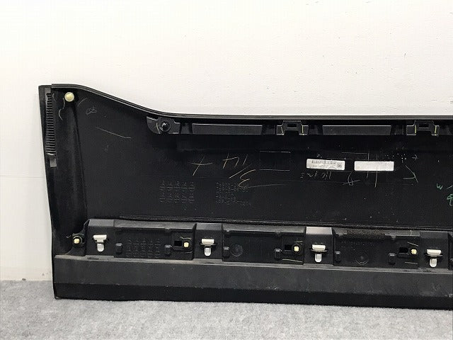 ヴォクシー/ノア/Si/ZS 80系/ZRR80W/ZRR85W 純正 右フロントドア サイドパネル 76903-28160/76913-28130 ブラッキッシュアゲハガラス 221(127808)