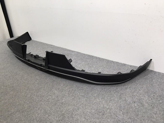 新車外し!クラウン/クロスオーバー TZSH35/AZSH35 純正 リア スポイラー/アンダースポイラー/ディフューザー 52169-30320/30 素地 トヨタ(127832)