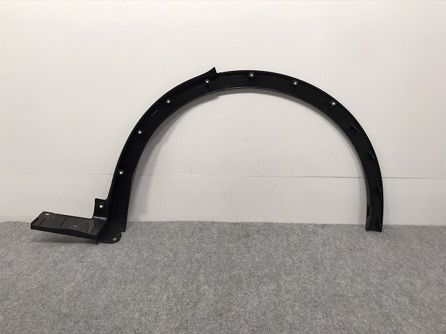 新車取り外し!クラウン/クロスオーバー TZSH35/AZSH35 純正 右リア フェンダーアーチモール/オーバーフェンダー 75605-30210 素地 トヨタ(127846)