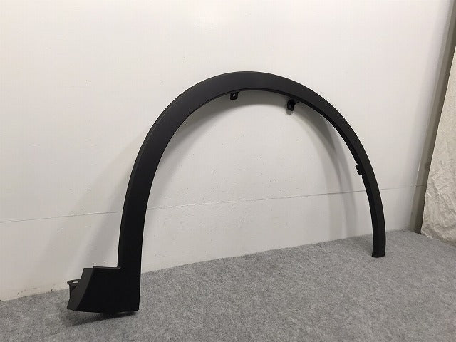 新車取り外し!クラウン/クロスオーバー TZSH35/AZSH35 純正 右フロント フェンダーアーチモール/オーバーフェンダー 75601-30130 素地 トヨタ(127848)