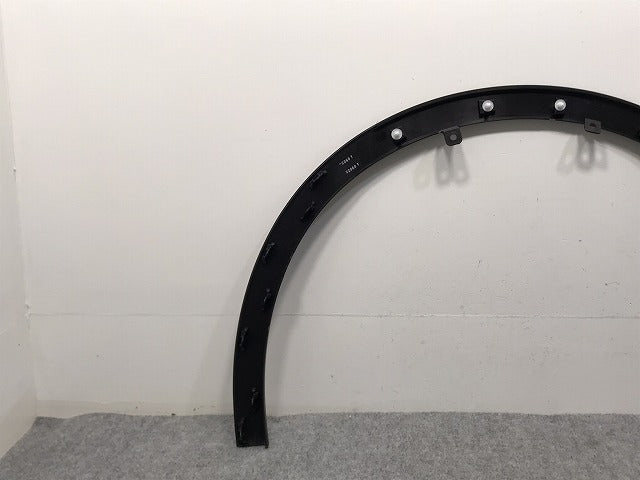 新車取り外し!クラウン/クロスオーバー TZSH35/AZSH35 純正 右フロント フェンダーアーチモール/オーバーフェンダー 75601-30130 素地 トヨタ(127848)