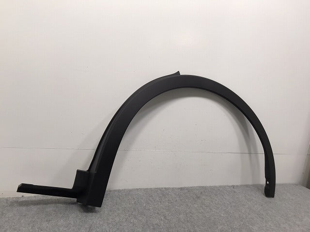 新車取り外し!クラウン/クロスオーバー TZSH35/AZSH35 純正 左リア フェンダーアーチモール/オーバーフェンダー 75606-30210 素地 トヨタ(127849)