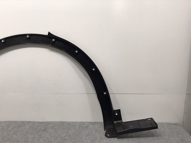 新車取り外し!クラウン/クロスオーバー TZSH35/AZSH35 純正 左リア フェンダーアーチモール/オーバーフェンダー 75606-30210 素地 トヨタ(127849)