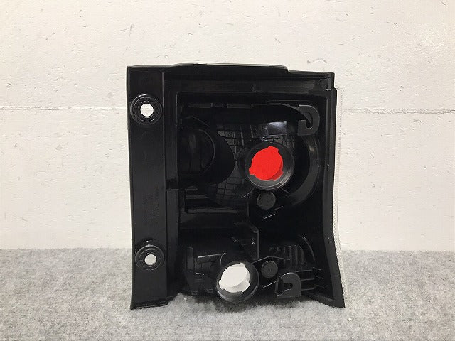 新品!タント カスタム L375S/L385S 純正 前期 左 テールランプ/ライト/レンズ ハロゲン TOKAIDENSO 20507 81561-B2230 ダイハツ(127855)