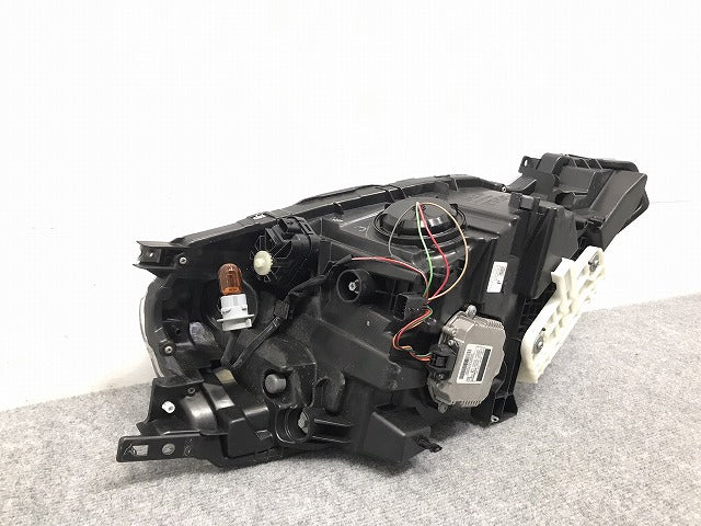 リーフ/LEAF AZE0/ZE0 純正 後期 左 ヘッドライト/ランプ LED レベライザー コントロールユニット付 刻印J ICHIKOH 1862/26060-3NK5A 日産(127876)