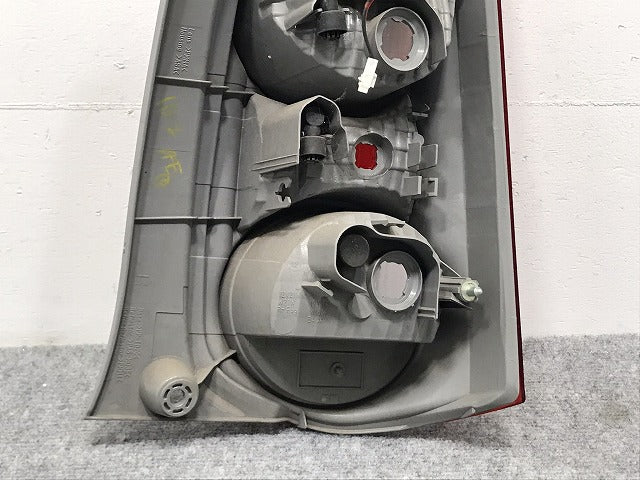 パッソ/ブーン KGC30/KGC35/NGC30/M600S/M610S 純正 前期 左 テールランプ/ライト/レンズ ハロゲン 刻印A 220-51004 81561-B1060(127969)