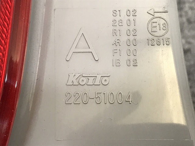 パッソ/ブーン KGC30/KGC35/NGC30/M600S/M610S 純正 前期 左 テールランプ/ライト/レンズ ハロゲン 刻印A 220-51004 81561-B1060(127969)